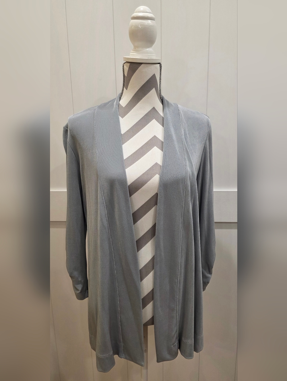 Chico's Travelers Cardigan Size 1 - Item 148